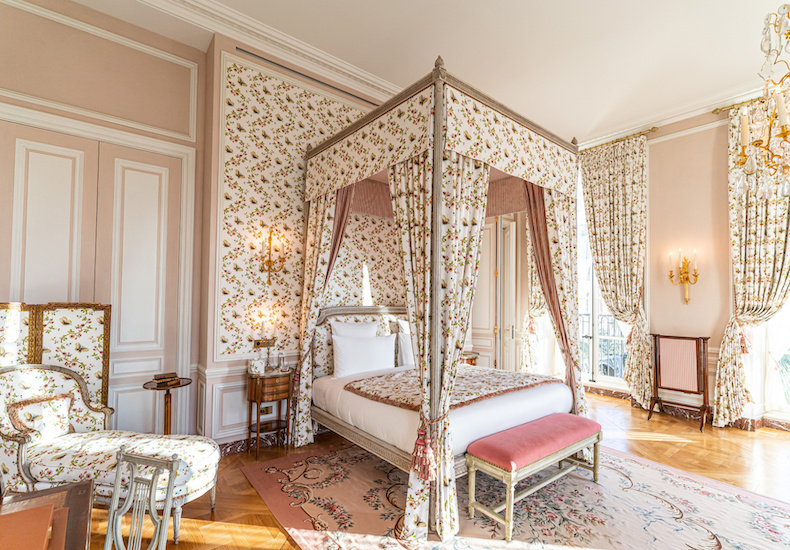 اولین هتل در کاخ ورسای پاریس