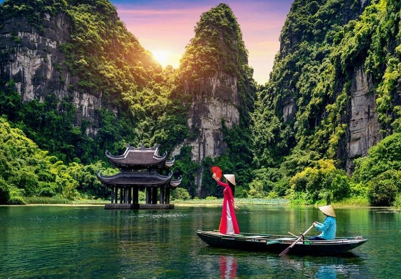 سفر به آسیا با بودجه کم - آژانس نگین پرواز پارس